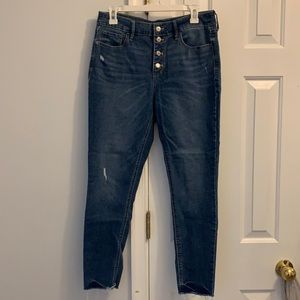 9. Oldnavy rockstar super skinny jeans size 12